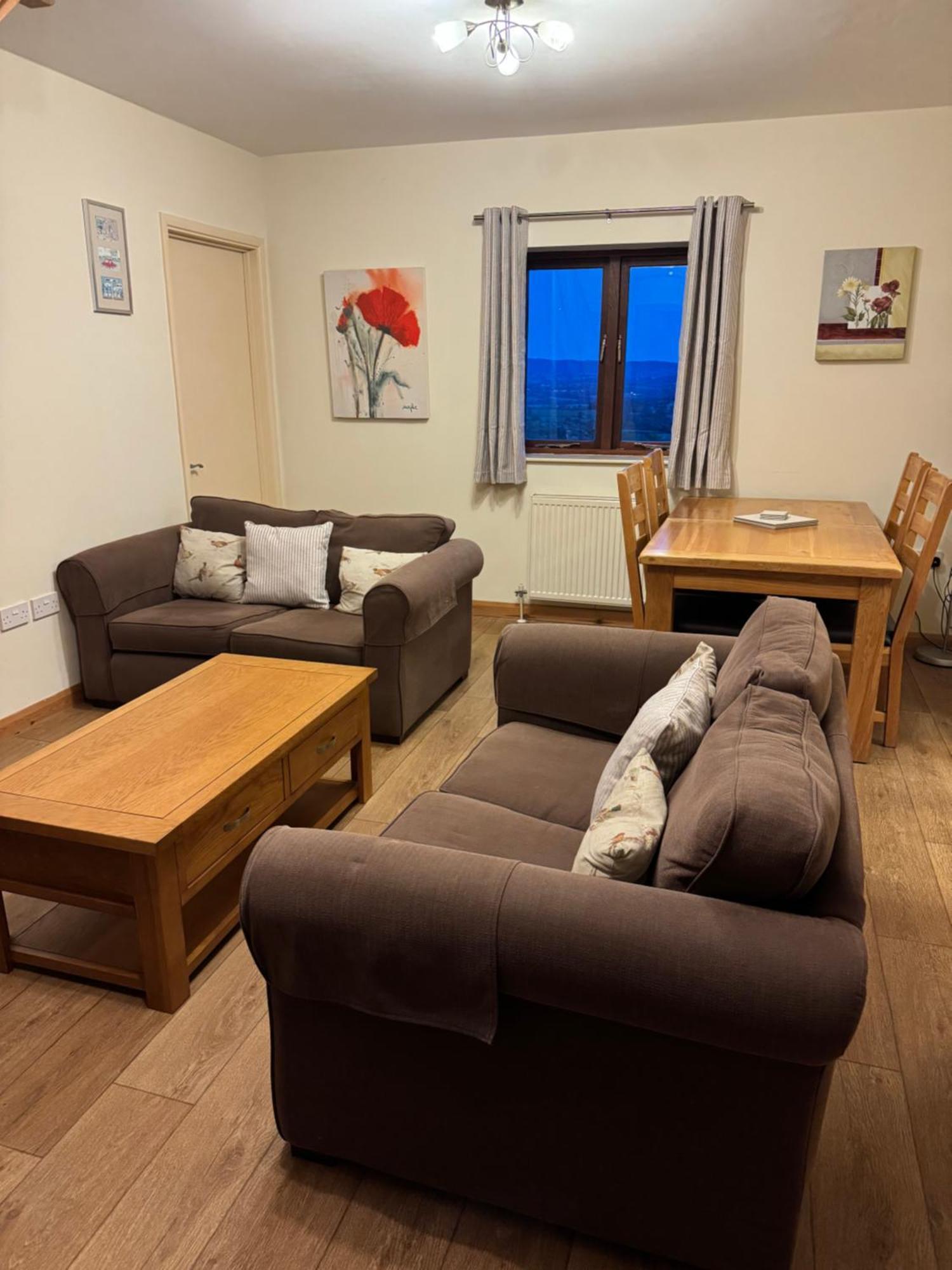 Upper Grippath Farm Holiday Cottages Newport  Luaran gambar